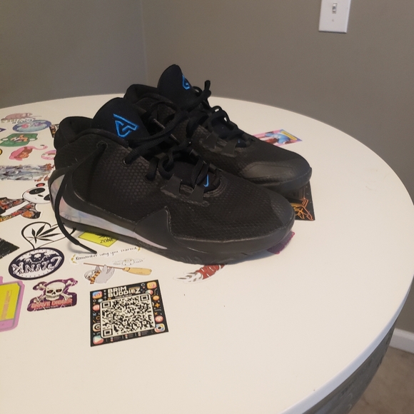 Nike Zoom Freak 1 designed by Kobe Bryant - Picture 2 of 5